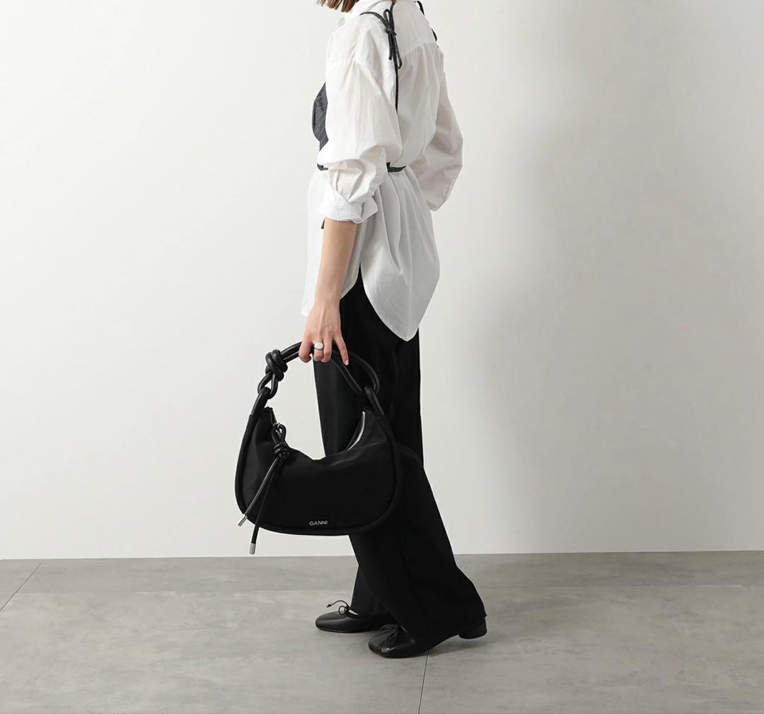 GANNI ガニー ハンドバッグ Knot Baguetteブラック