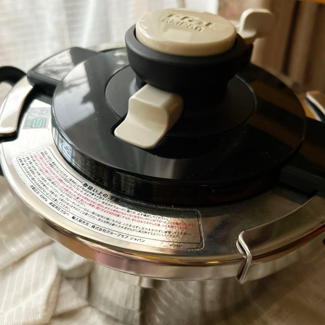 ティファール 圧力鍋　クリプソクレール3L