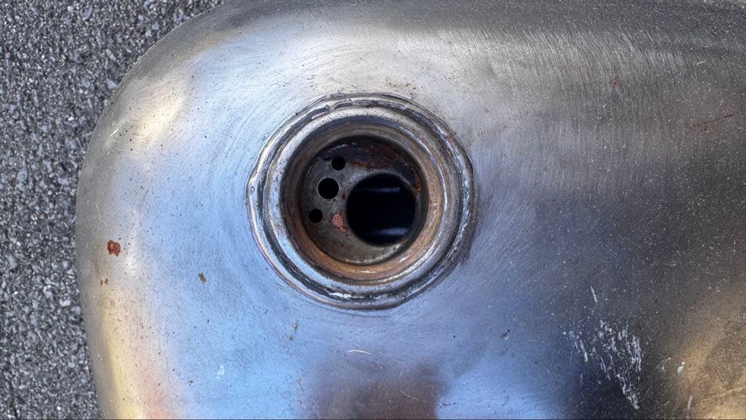 スティード400 タンク　無塗装