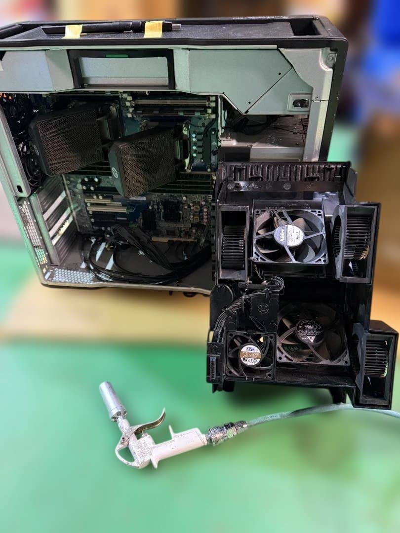 投資家向け８画面仕様！　メモリ192G CPU×２枚！HP Z840 中古