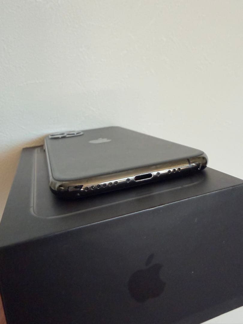 Apple iPhone 11 Pro スペースグレー 本体　256GB