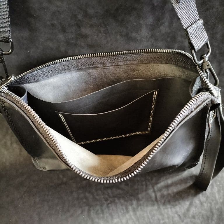 GUIDIアルチザンサコッシュA