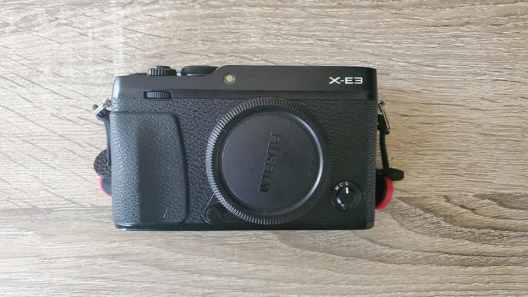 FUJIFILM XE3＋ズームレンズ＋マニュアルレンズ３本おまけ付き