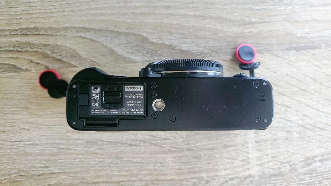 FUJIFILM XE3＋ズームレンズ＋マニュアルレンズ３本おまけ付き