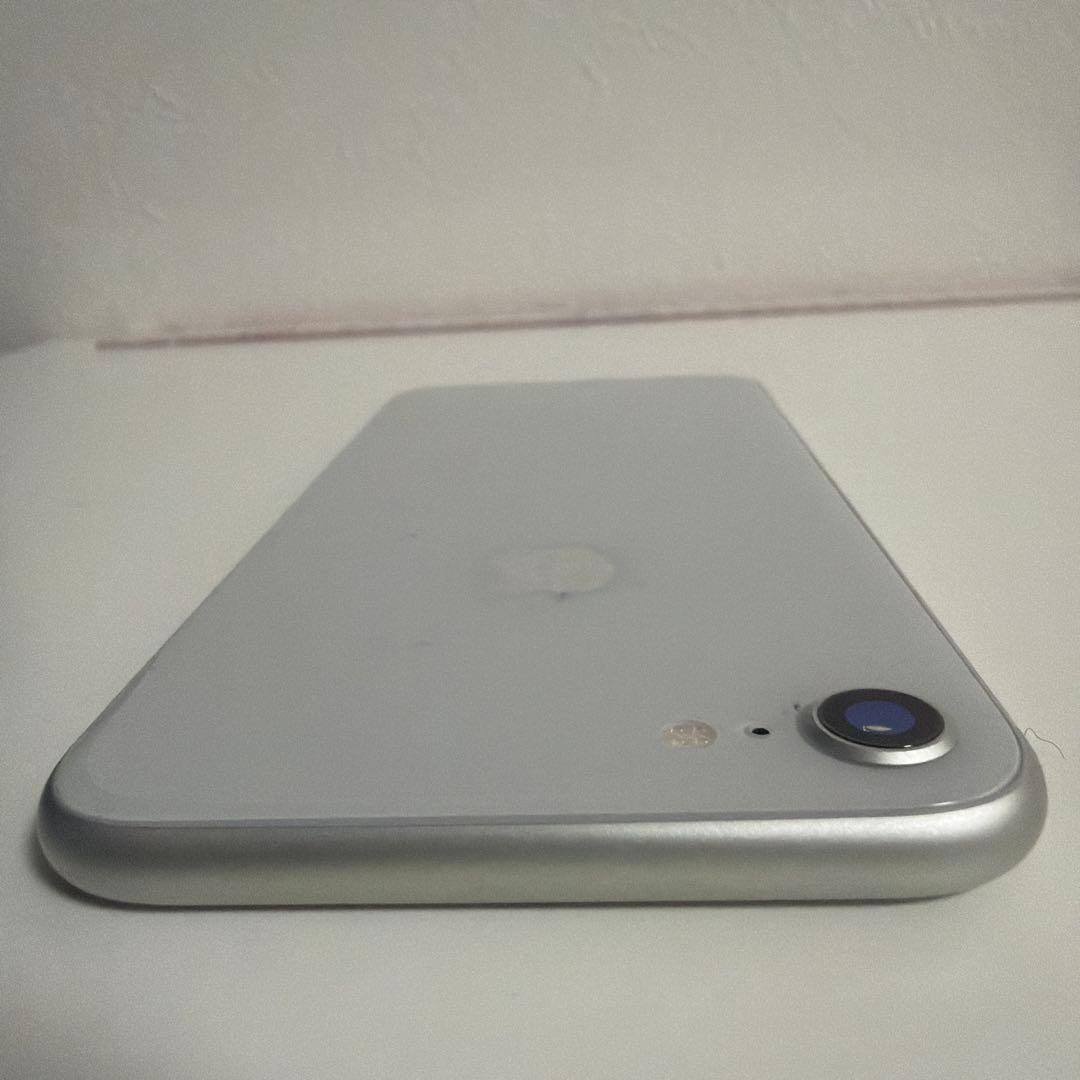 Apple iPhone8 ホワイト64GB SIMロック解除済