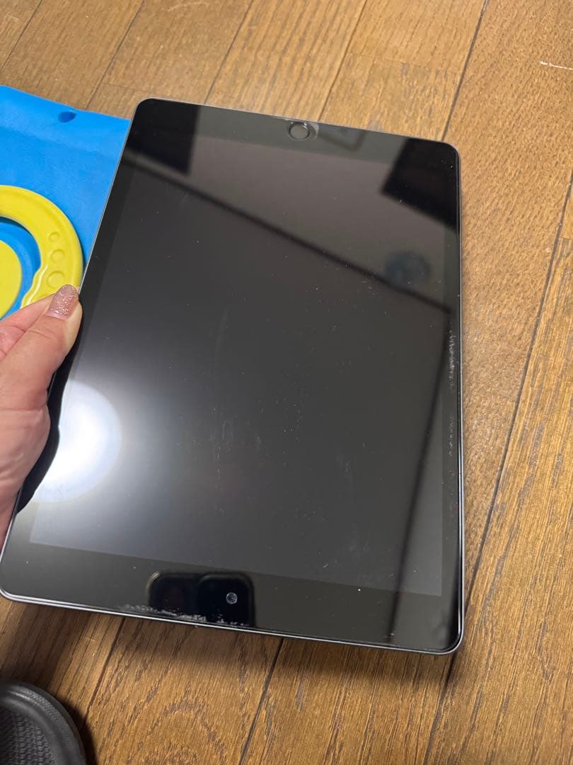 Apple iPad シルバー 本体 10.2インチiPad （64GB）