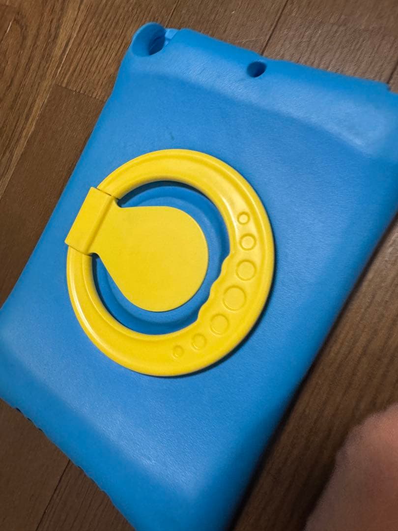 Apple iPad シルバー 本体 10.2インチiPad （64GB）