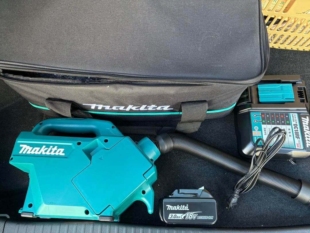 マキタ CL184DRF本体