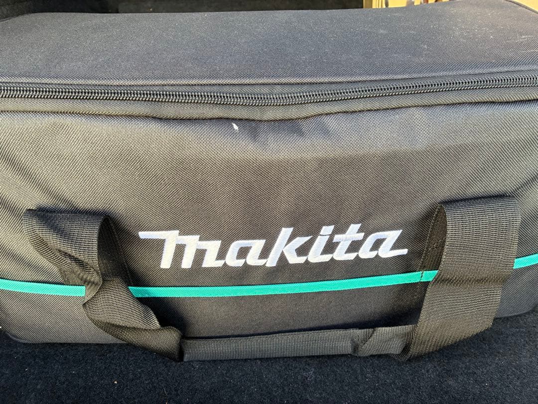 マキタ CL184DRF本体