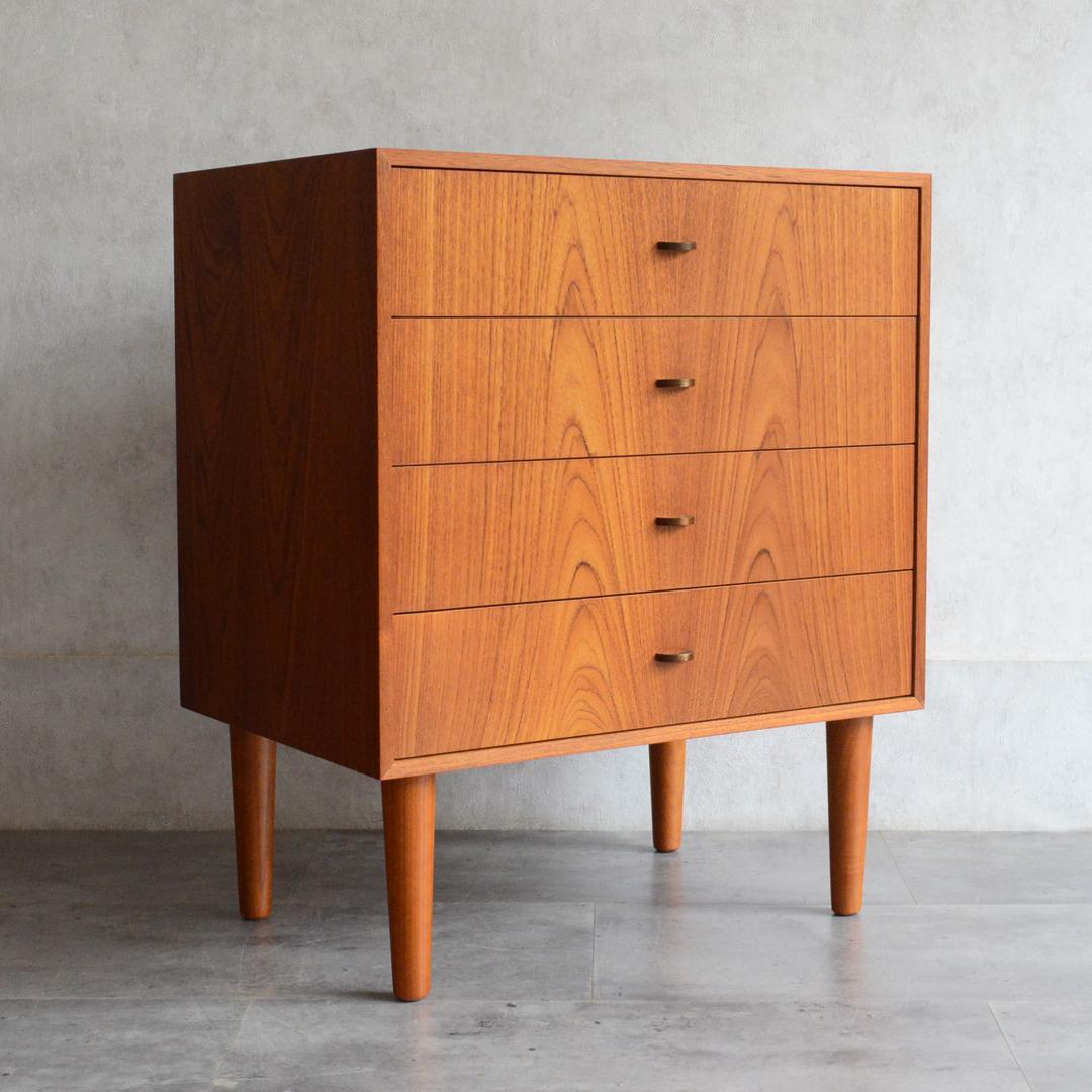 Okinawa　デンマーク チーク４段スモールチェスト 北欧家具 真鍮把手