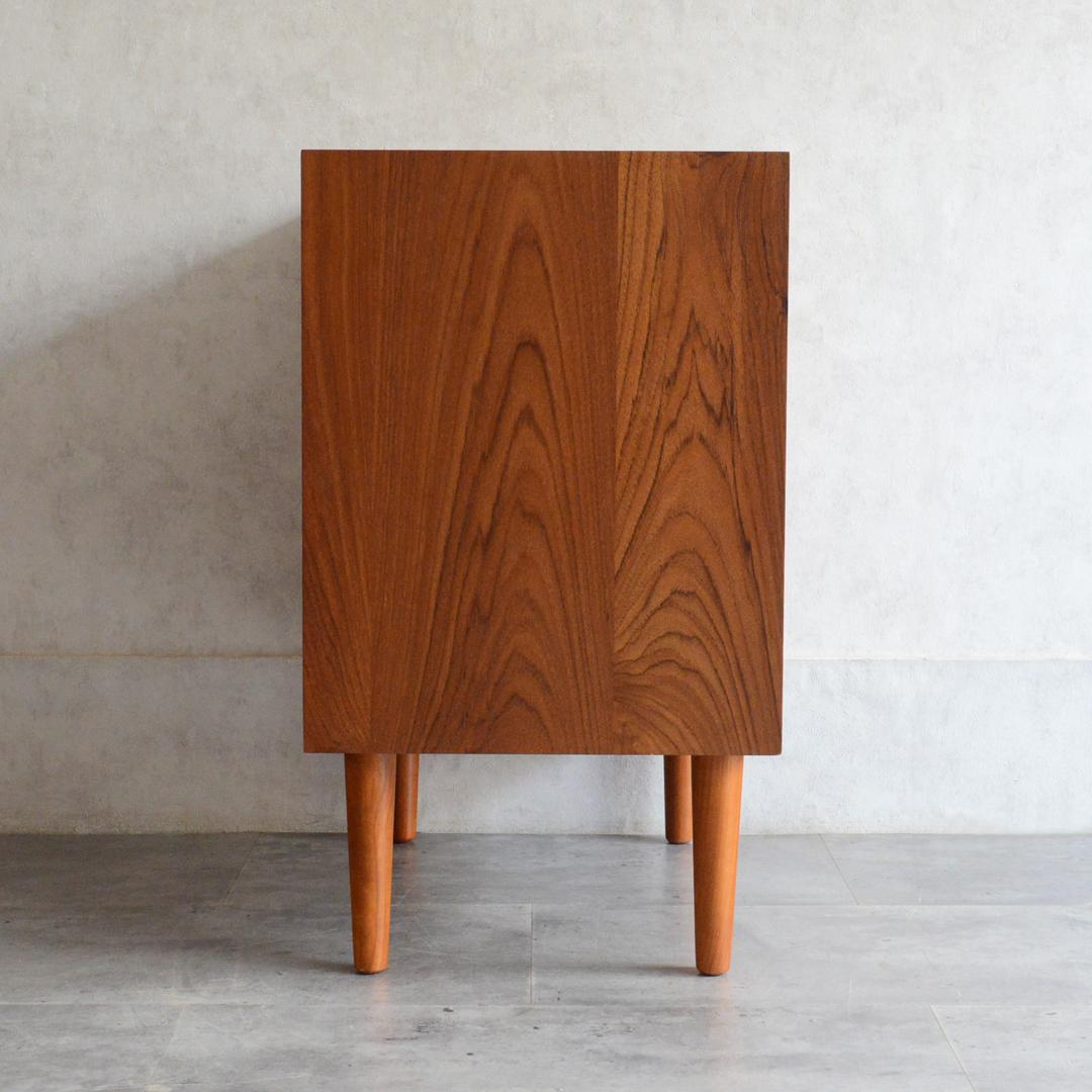 Okinawa　デンマーク チーク４段スモールチェスト 北欧家具 真鍮把手