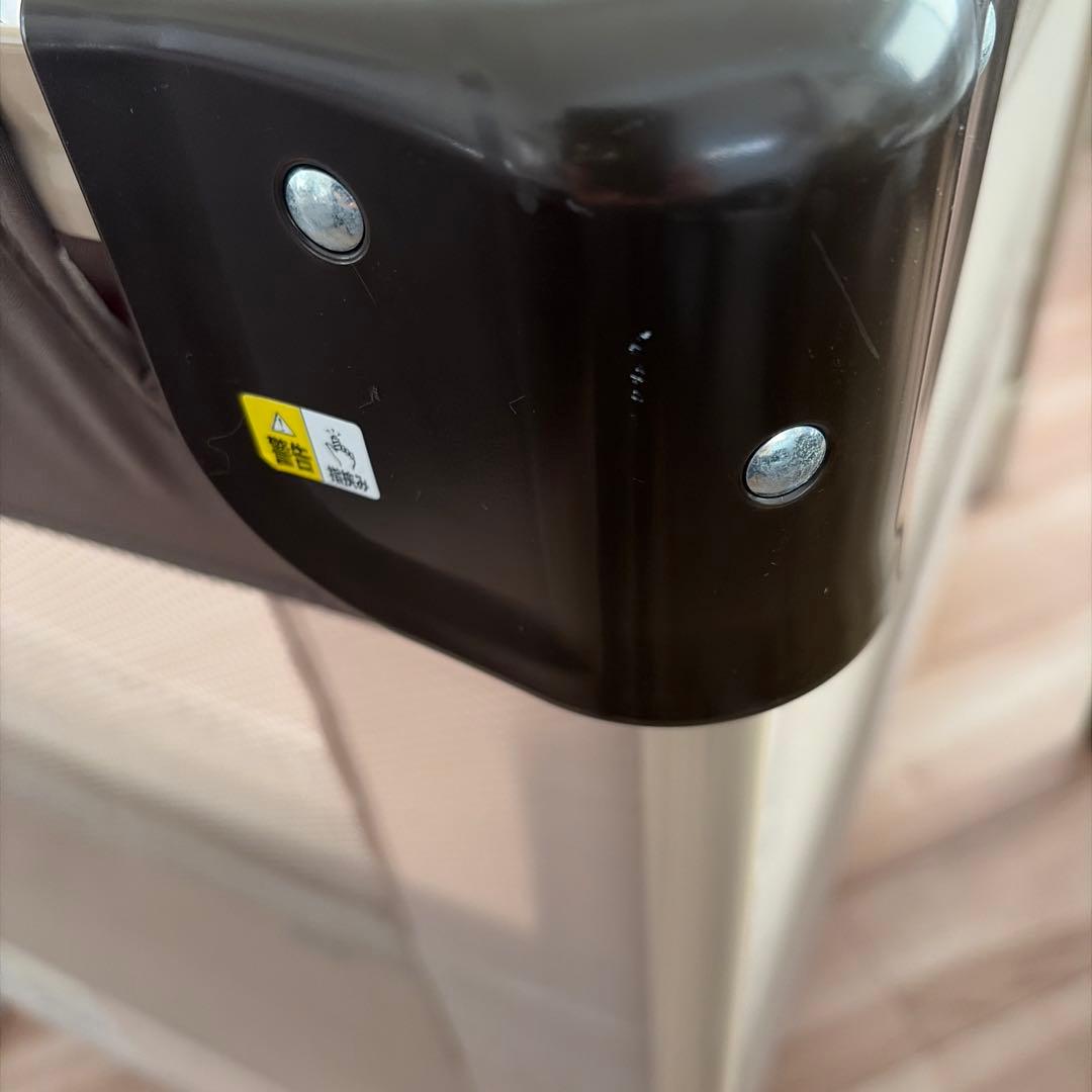 Apricaココネル折りたたみメッシュベビーベッド ブラウン