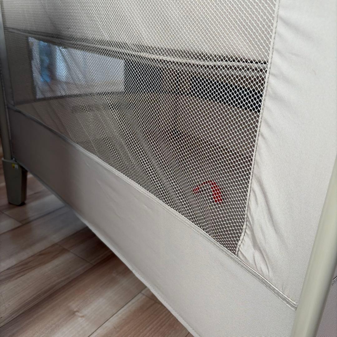 Apricaココネル折りたたみメッシュベビーベッド ブラウン