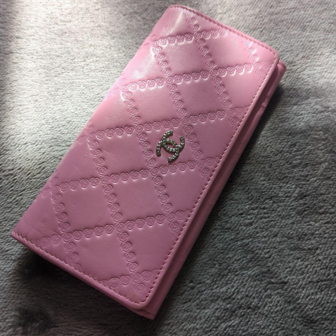 Y*)様 ピンク ノベルティ キルティング 長財布