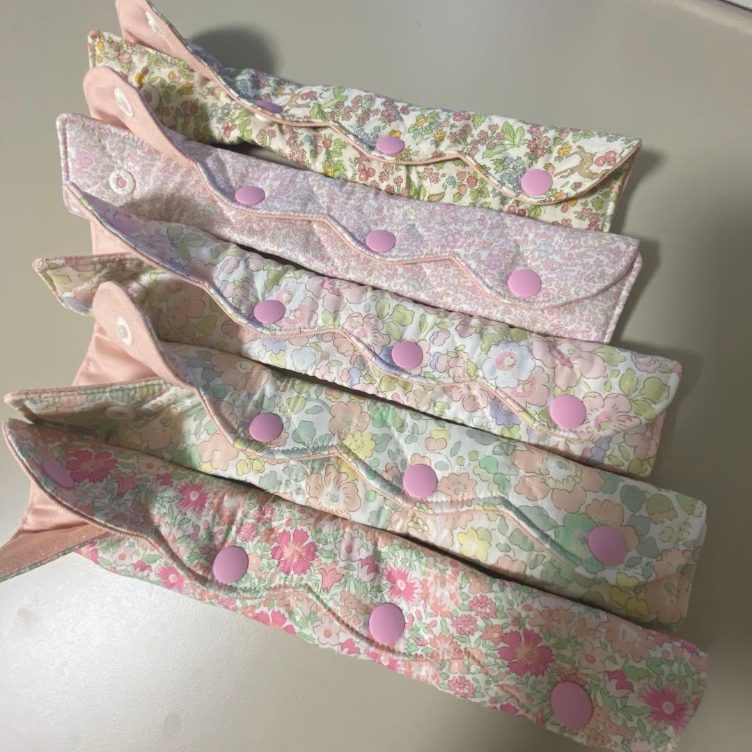 まぁちゃん　　リバティキルティング　水筒紐カバー