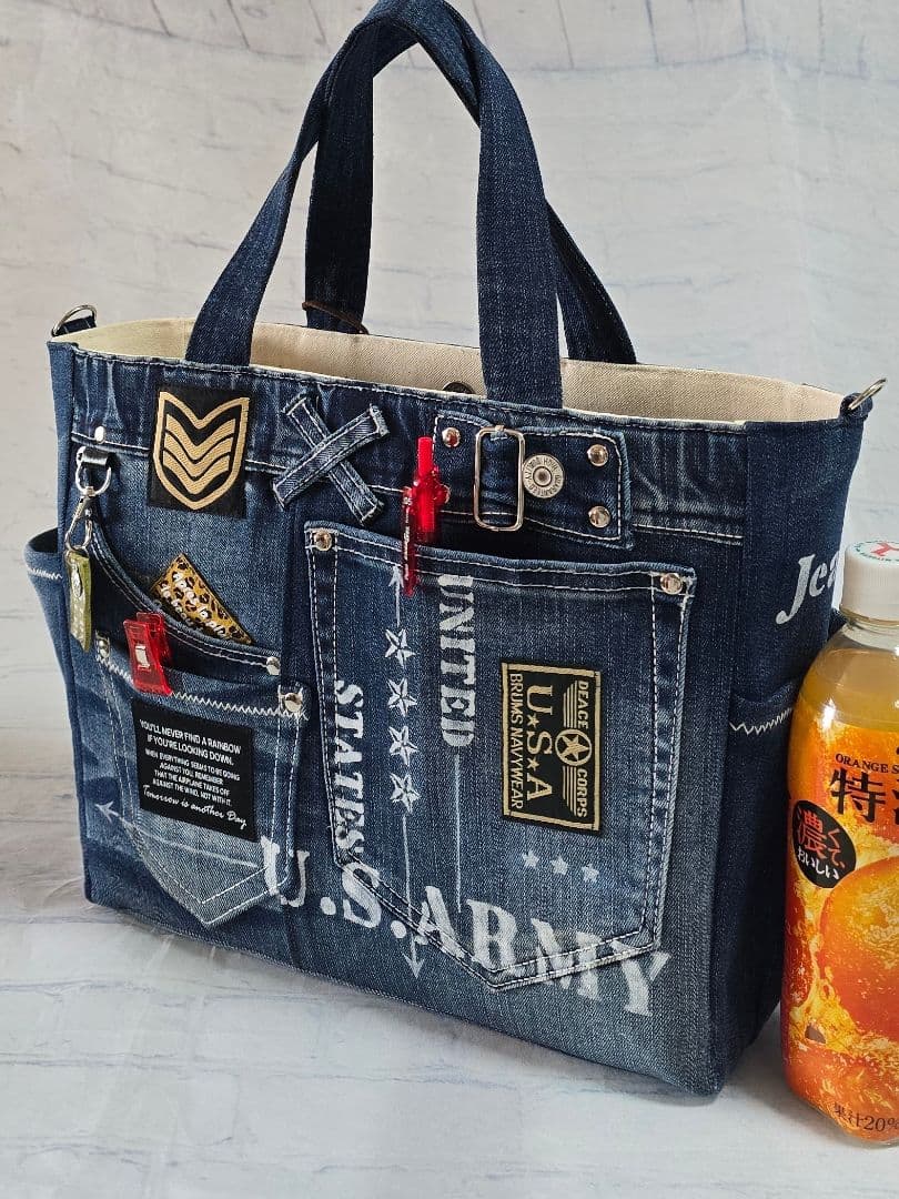 デニムリメイク 大きめ トートバッグ ❀サコッシュ❀ 底板付き