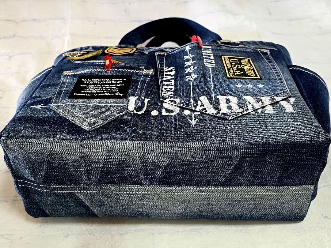 デニムリメイク 大きめ トートバッグ ❀サコッシュ❀ 底板付き