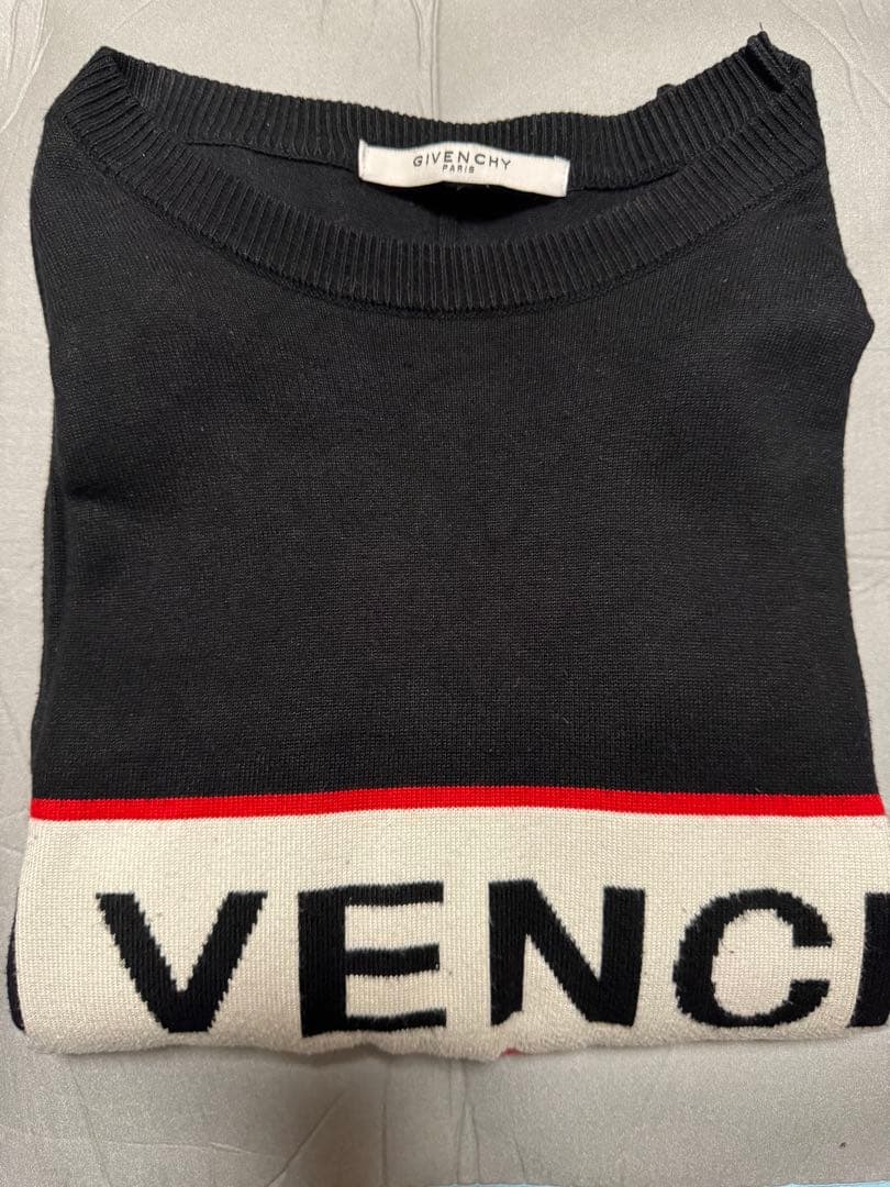 【369様】　専用GIVENCHY クルーニット