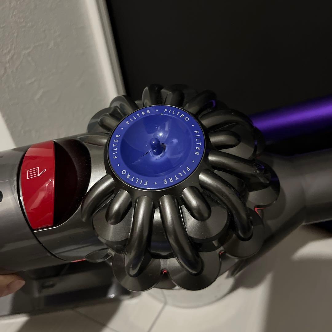 ダイソン v8 fluffy コードレス掃除機