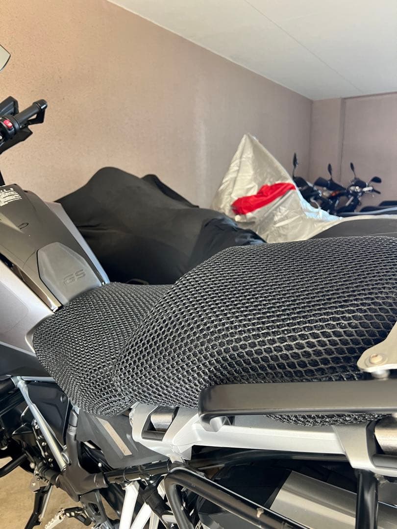 ツアラテック　Cool CoversシートカバーR1250GS