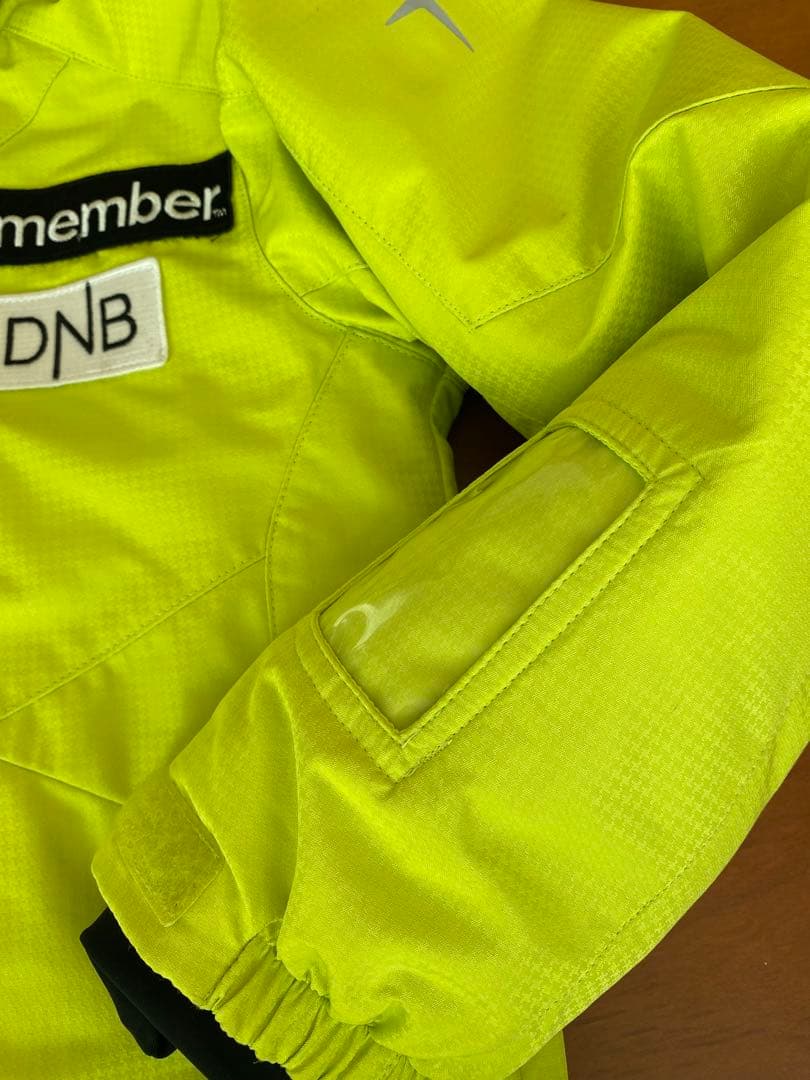 phenix 子ども用スキーウェア 蛍光イエロー/ネイビ