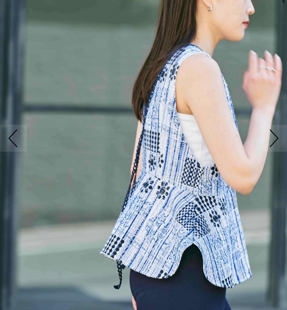 即完売DES PRÉS バスティングブリックジャカードベスト