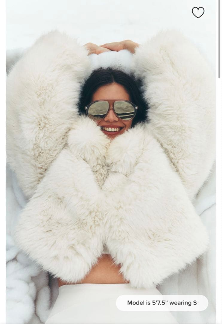 ジャケット・アウター alo Opulent Faux Fur Cropped Jacket