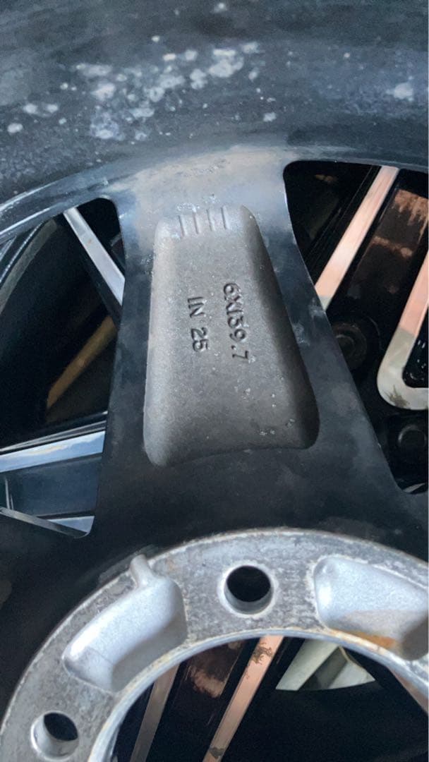 セール中！！265/65R17 ヨコハマ　アイスガード　スタッドレスタイヤセット