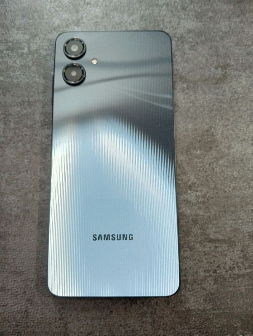 Samsung Galaxy A06 128GBスマートフォン 本体