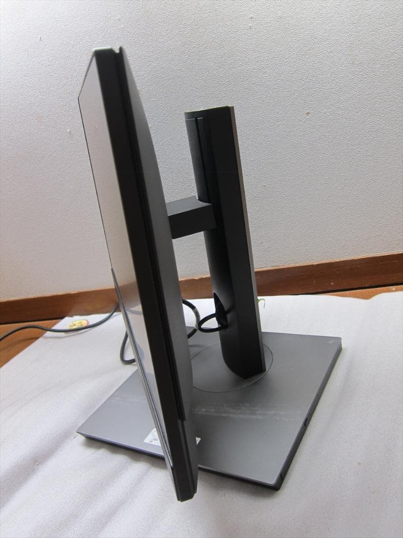 デル12世代Core i5-12400T/SSD512G/23.8型フルHD液晶