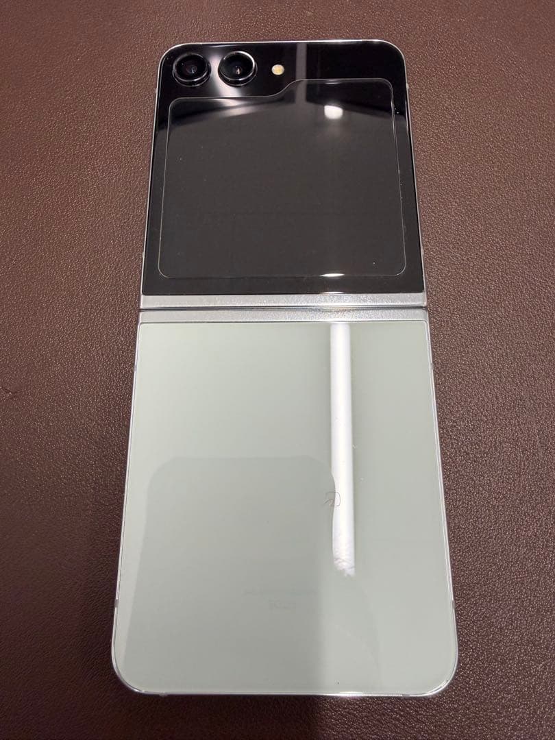 【美品】Samsung Galaxy Z Flip5 本体