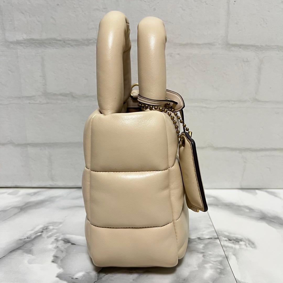 【極美品】コーチ　ミニピロートートバッグ　2way ショルダーバッグ　アイボリー