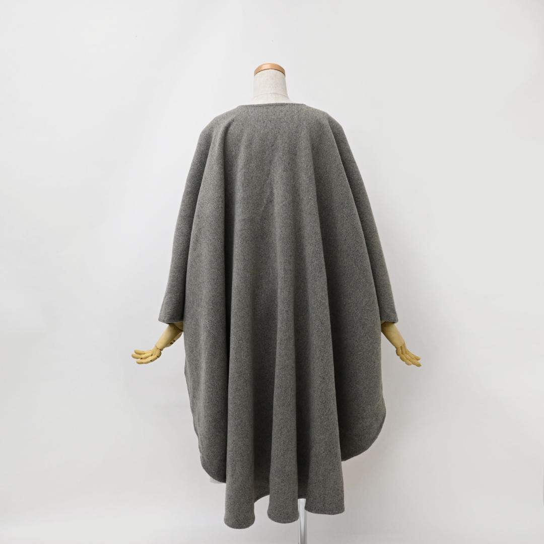 47945★年 イッセイミヤケ ポンチョコート マフラー付き グレー