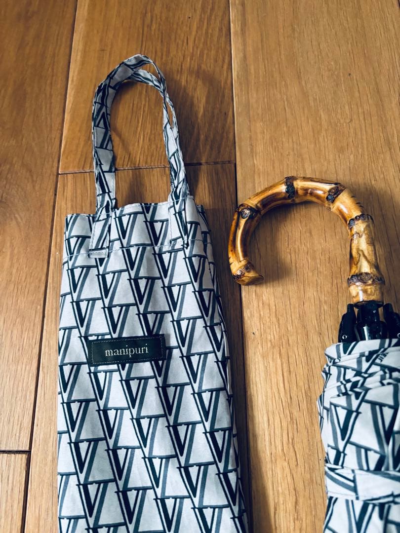 VERMEIL par ienaモノグラムロゴで仕立てた別注折りたたみ傘晴雨兼用