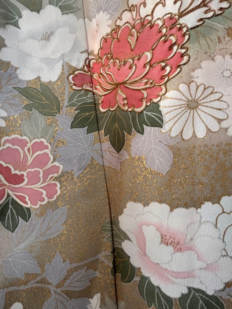 美品　訪問着　ベージュ　草花　卒業式　入学式　七五三　お宮参り　金糸