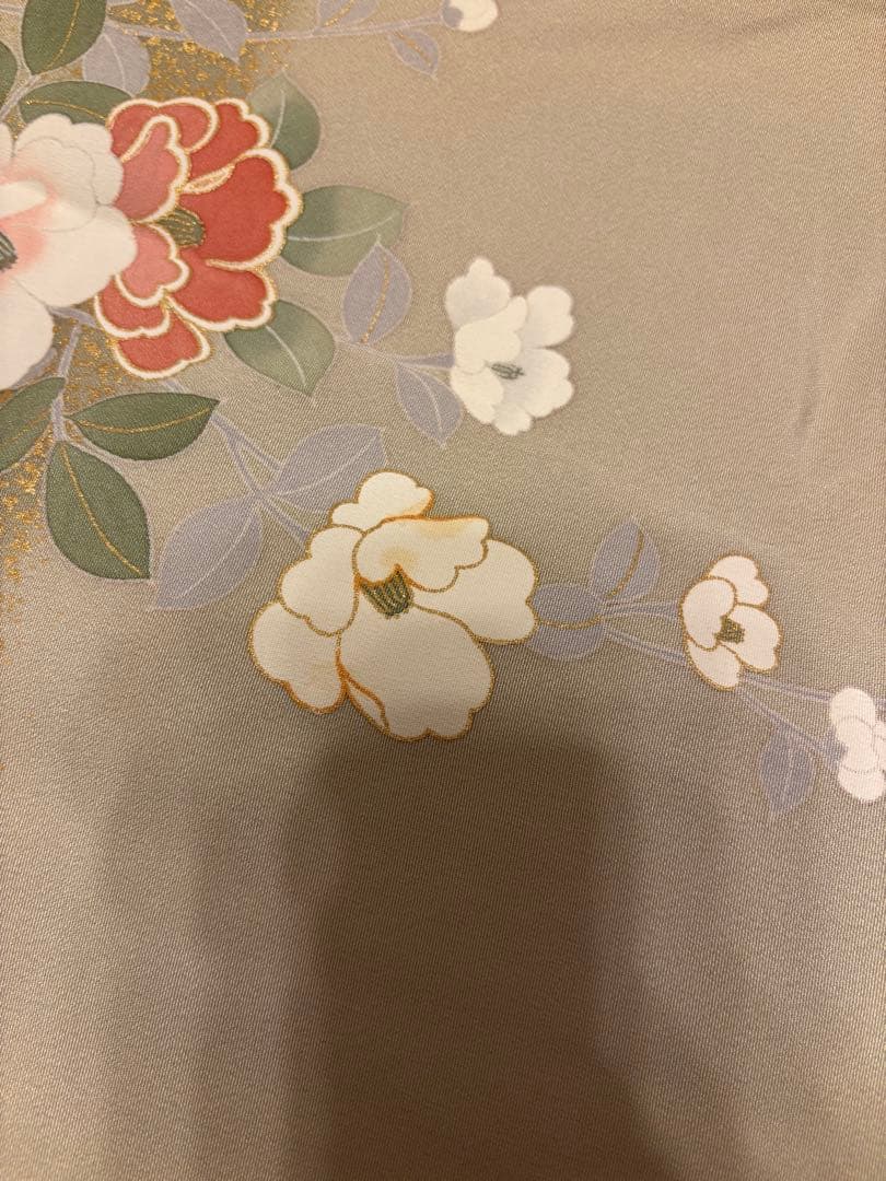 美品　訪問着　ベージュ　草花　卒業式　入学式　七五三　お宮参り　金糸
