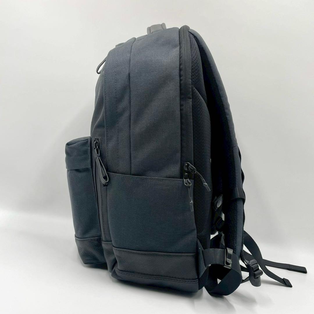 【極美品】 WHITEAGE GEX Backpack M リュック