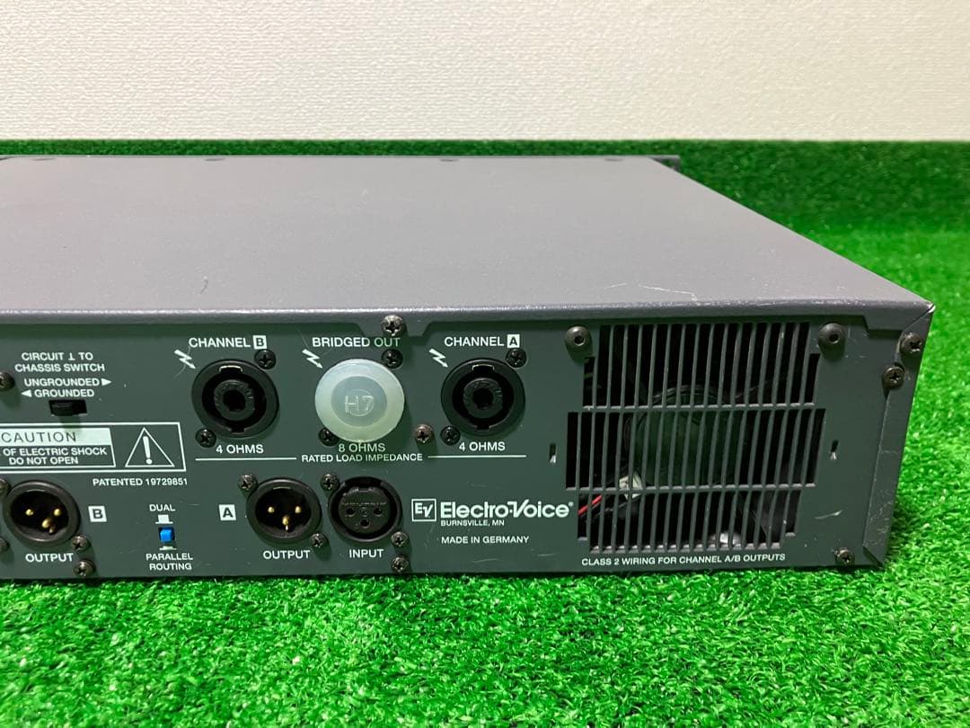 EV　ELECTRO VOICE　パワーアンプ　CP3000S