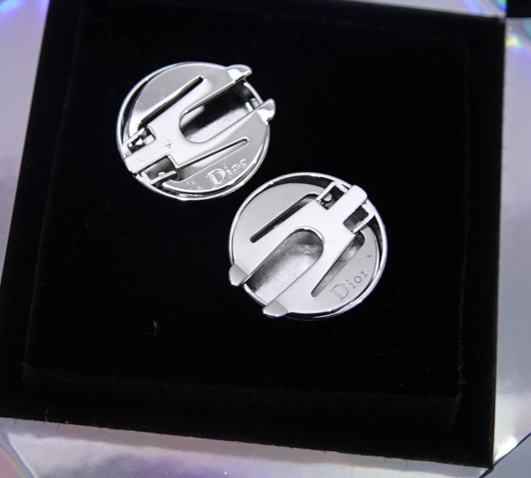 【ディオール】CD ボタンカバー