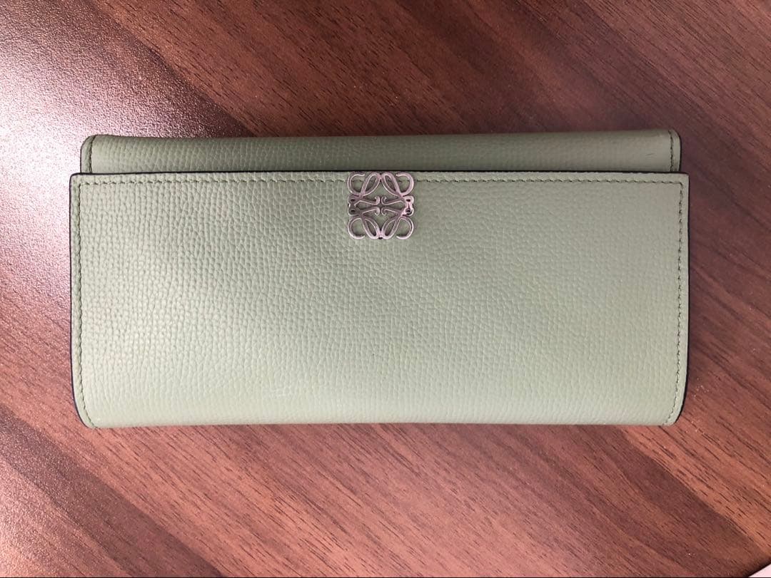 LOEWE グリーン レザー 長財布
