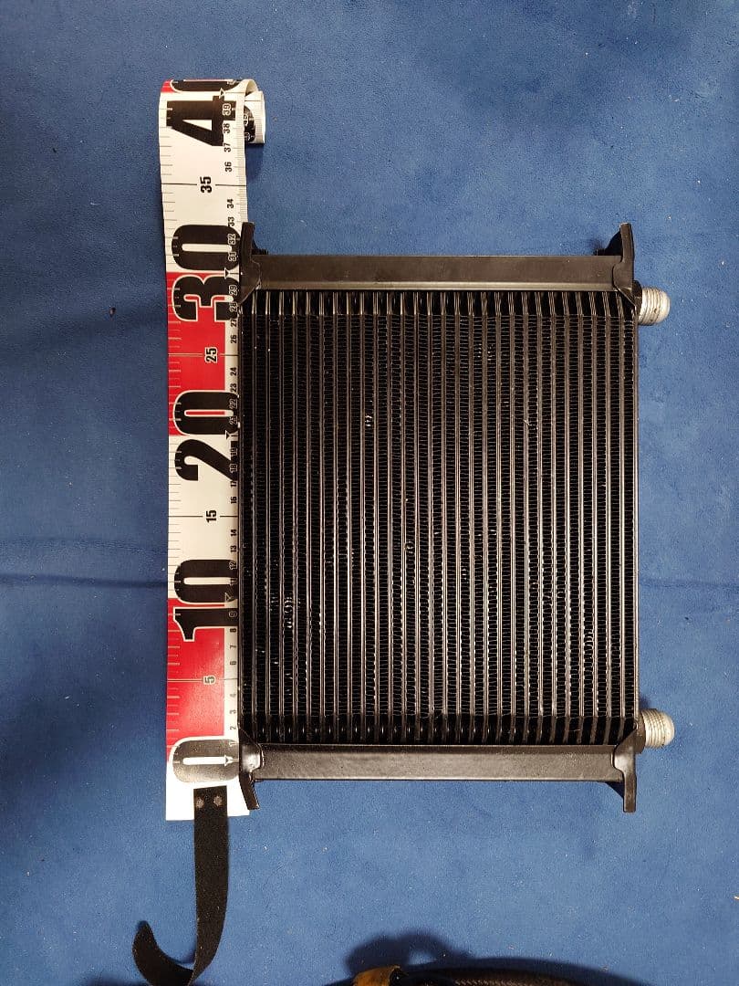 【送料込み❗️】 汎用オイルクーラー、ホース付きセット‼️