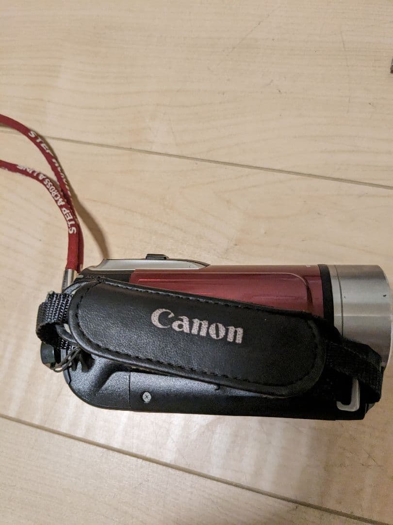 Canon　ビデオカメラ　 iVIS HFR10