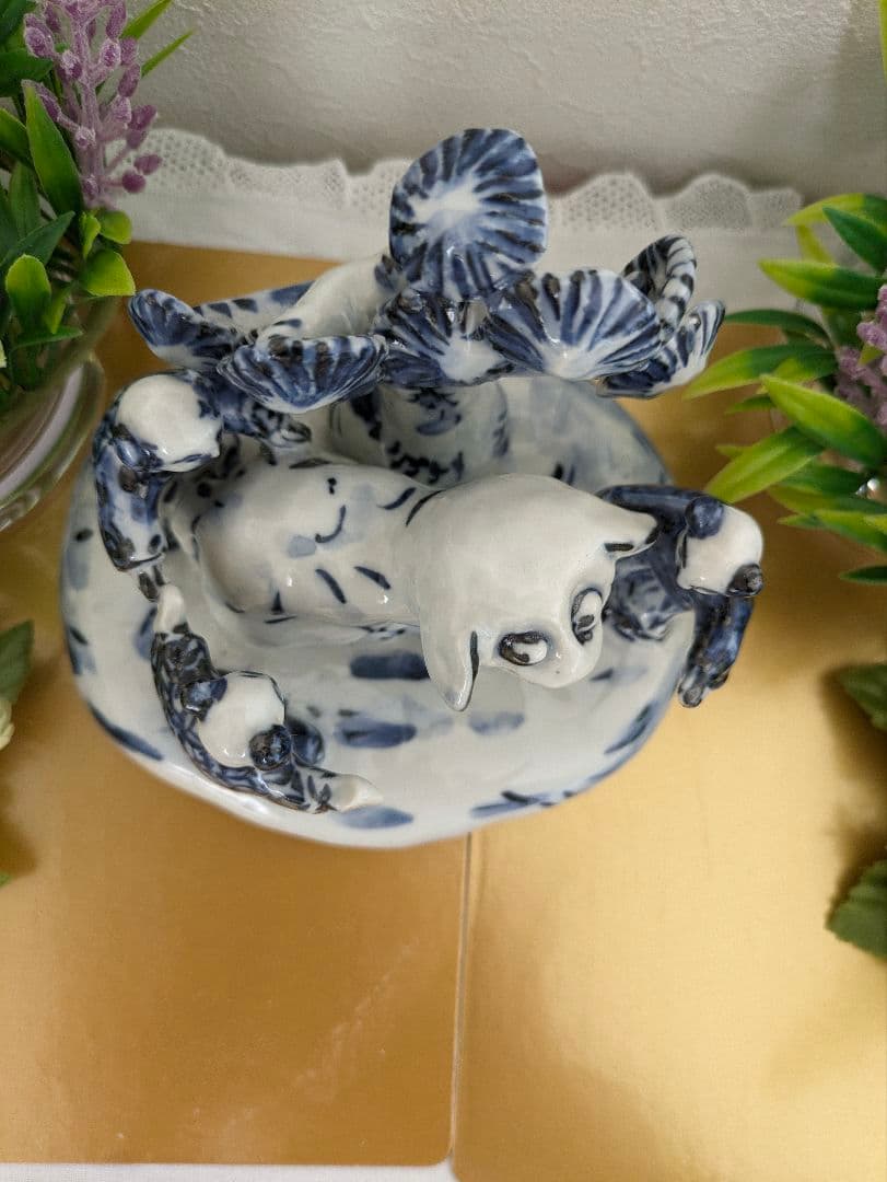 京焼清水焼　5代清風与平作　　　　　　　遊び唐子の置き物　(手作り )