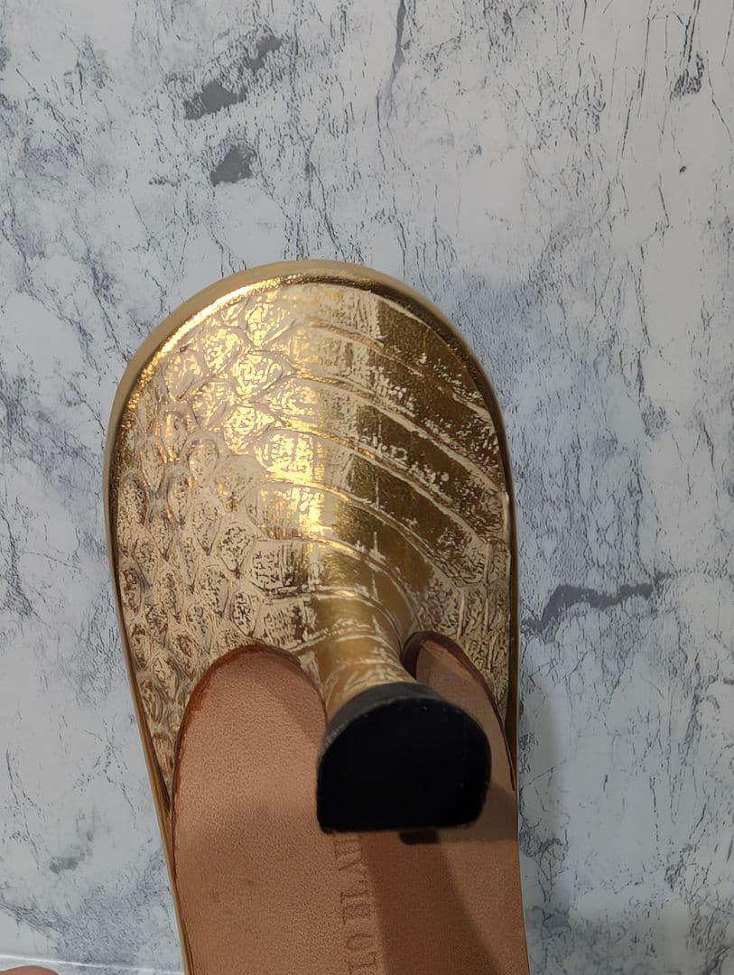 美品✨️ マノロ ブラニク サンダル ミュール ゴールド パイソン ヒール 36