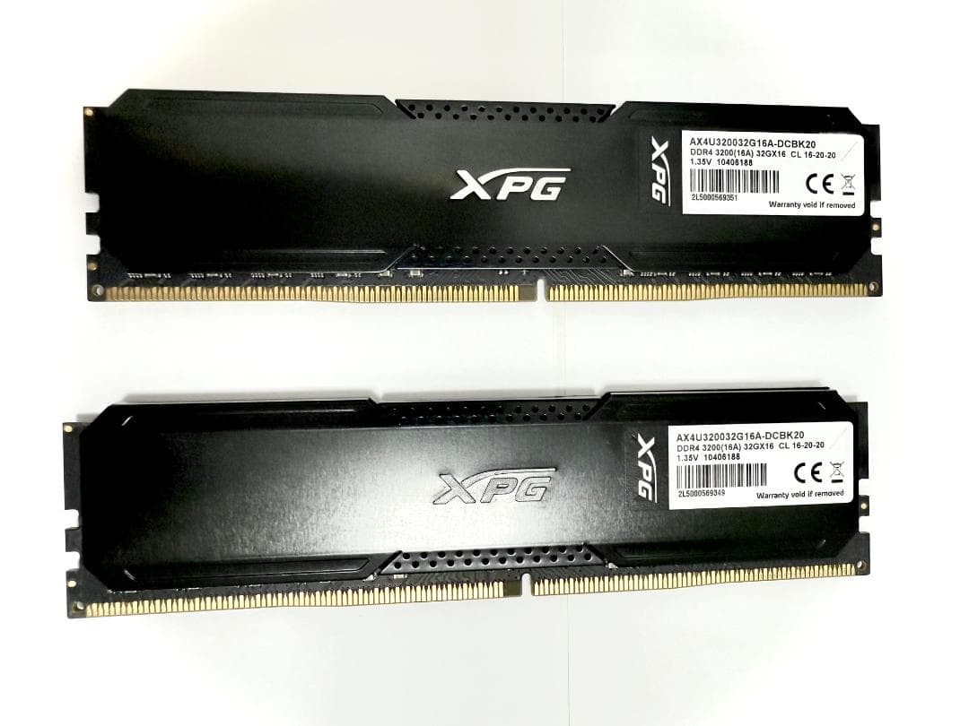 64GB DDR4 3200MHz ゲーミングメモリXPG 【年末特価！】