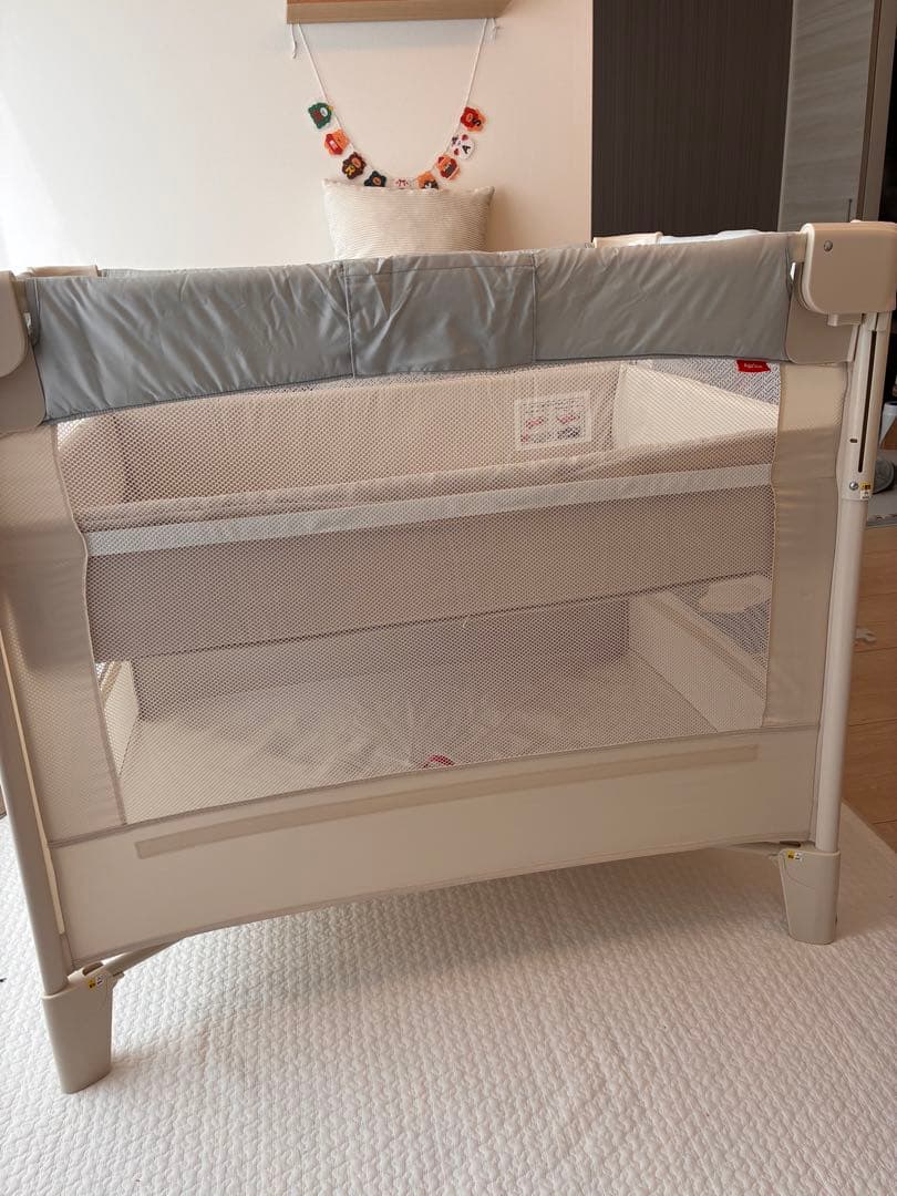 【ベビーベッド】ココネルエアー ホワイトグレー