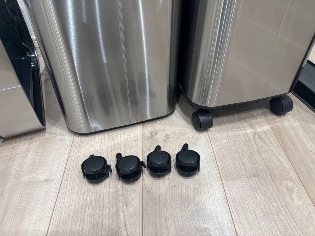 【美品】40L 自動開閉式ゴミ箱シルバー　センサー式ステンレスゴミ箱　2個セット