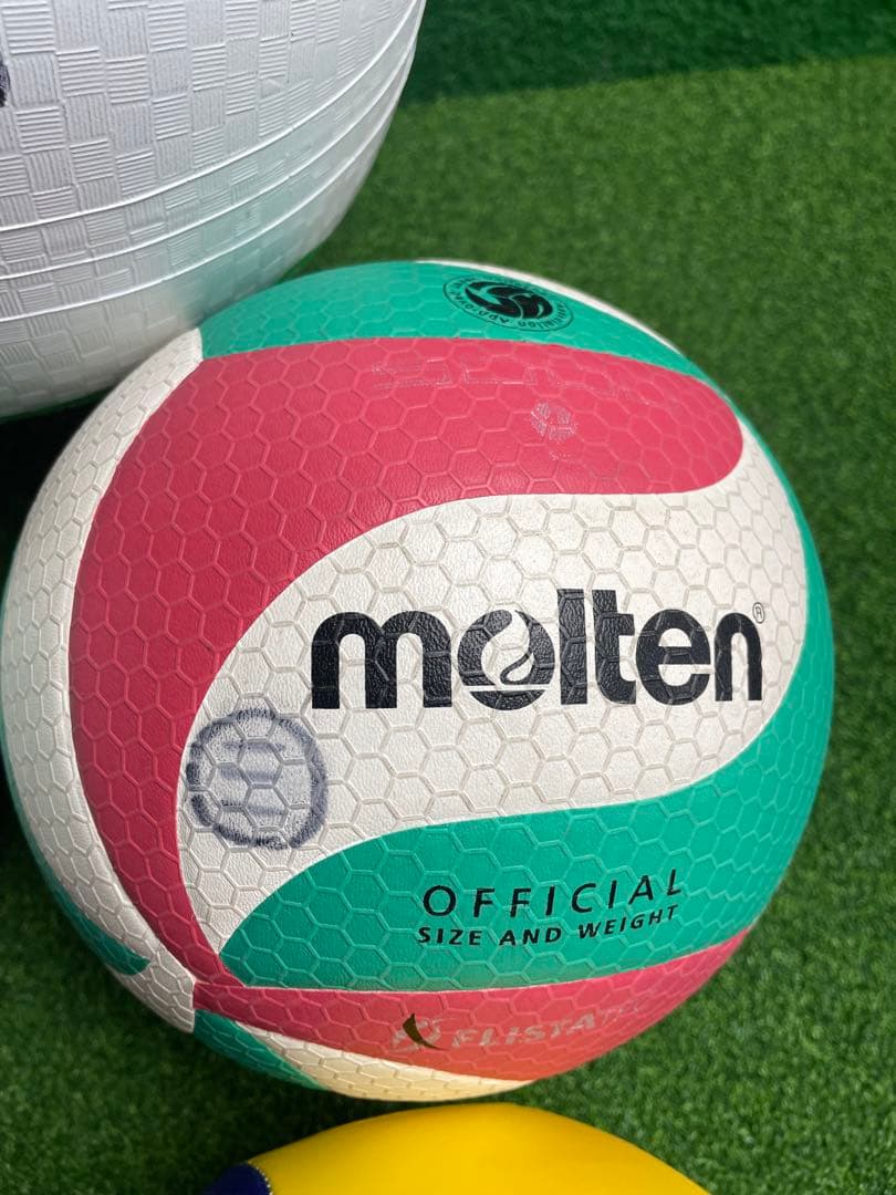 バレーボール　小学生4号軽量公式球3球練習球ソフトバレー球セット　中古品