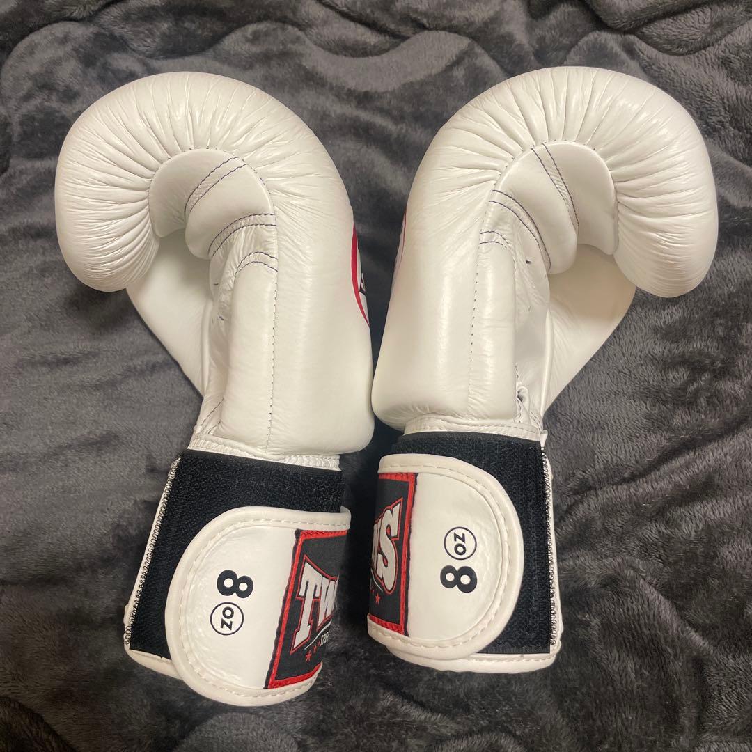 TWINS SPECIAL ボクシンググローブ 8oz ホワイト