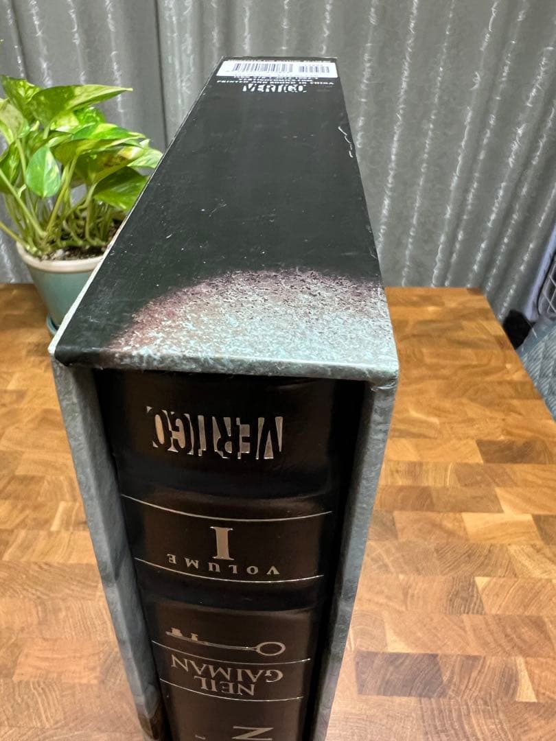 洋書 THE ABSOLUTE SANDMAN VOLUME ONE